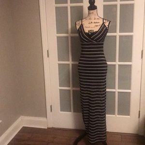 Like new form fitted full length maxi dress